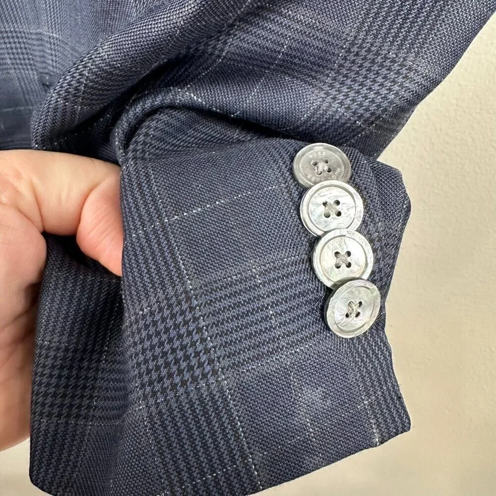 Hugo Boss The James Wool Blazer Jacket Size 44L Blue Plaid Career Business